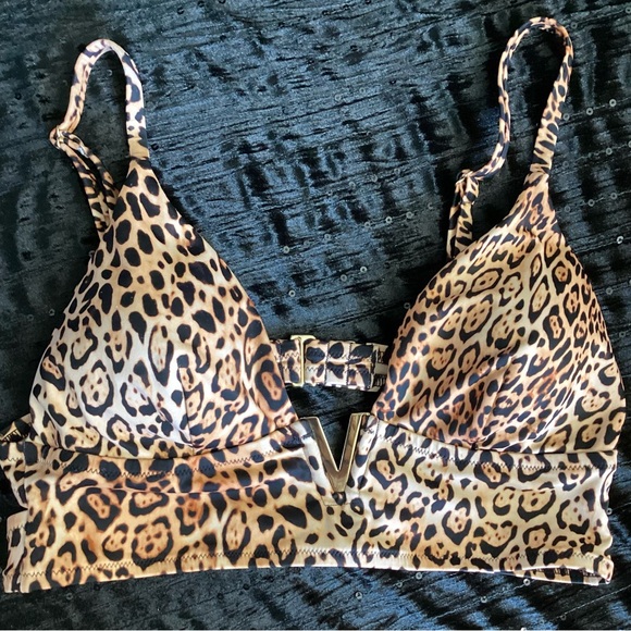 Victoria's Secret Other - Victoria's Secret Leopard Print Bikini Top L